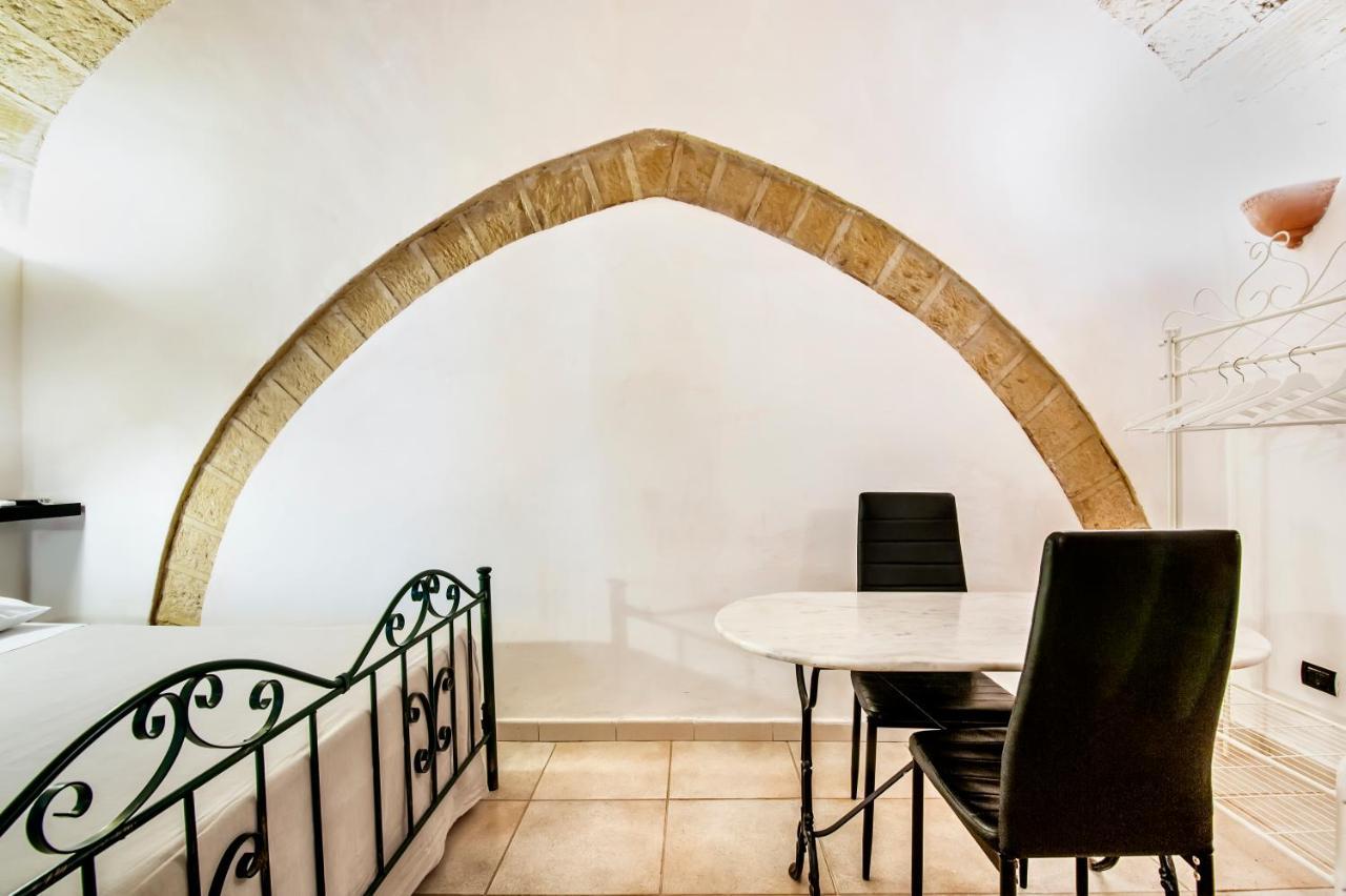 Antiche Volte B&B Lecce Extérieur photo